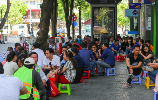 Trông chờ diện mạo mới của vỉa hè TPHCM